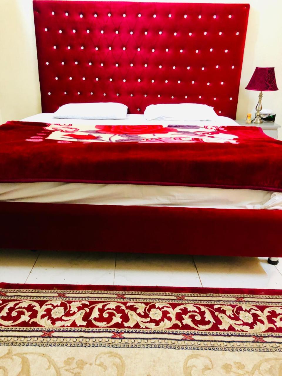 Aimys Villa Guest House Multan Esterno foto