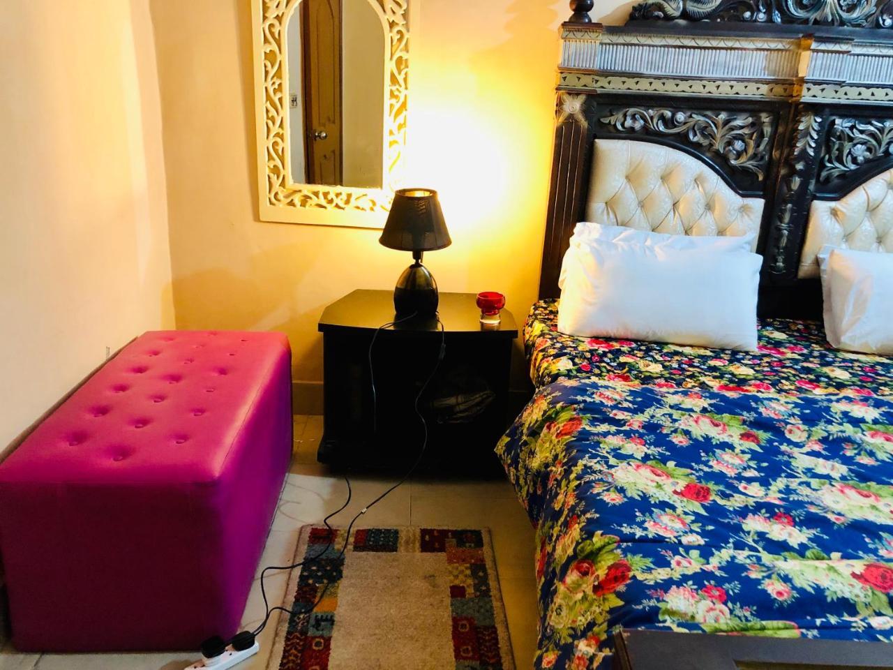 Aimys Villa Guest House Multan Esterno foto