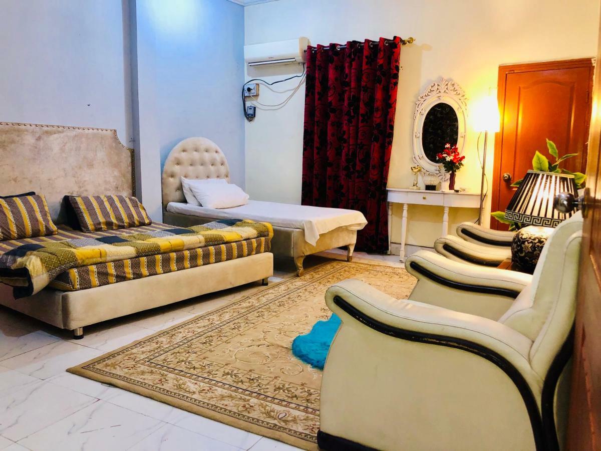 Aimys Villa Guest House Multan Esterno foto