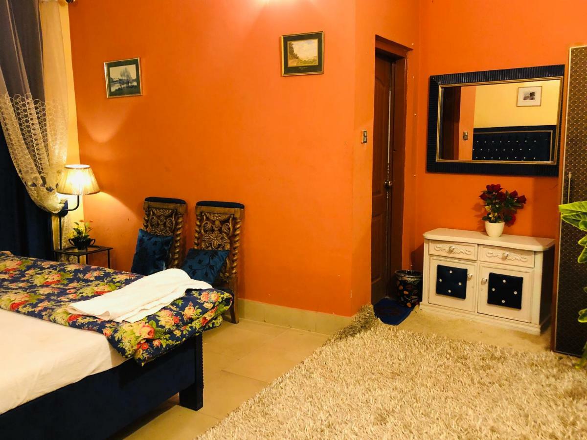 Aimys Villa Guest House Multan Esterno foto